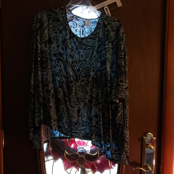 Top - Picture 2 of 2